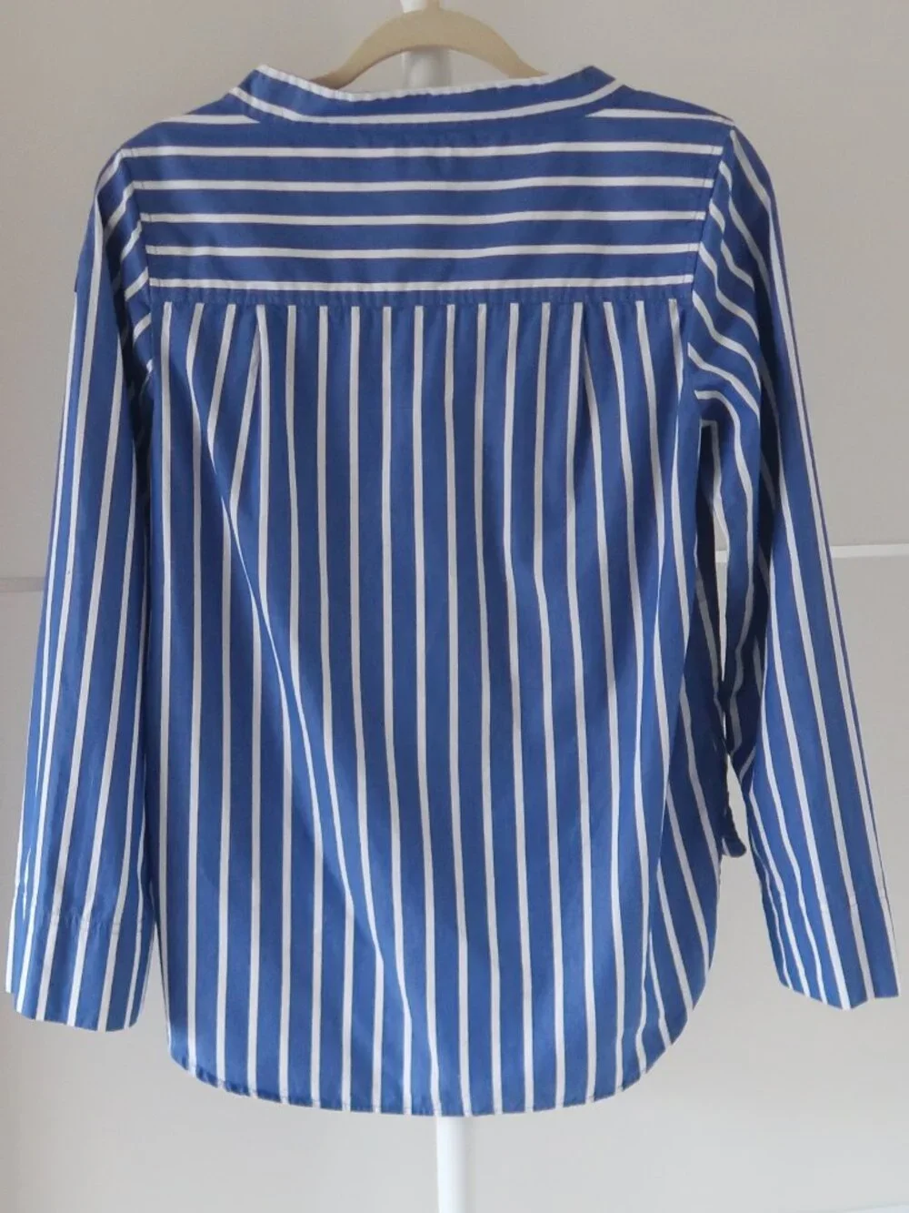 J. Crew Blue White Striped Cotton Blouse Top Button Shoulder High Low Hem 4